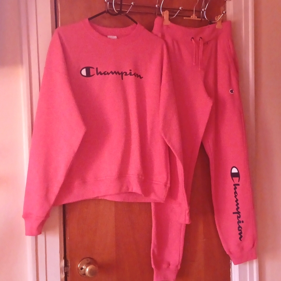WOMENS 2PCS CHAMPION SWEATSUIT - Picture 2 of 6